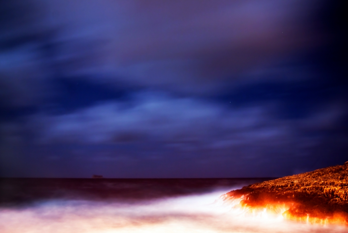 Molten lava touching the sea